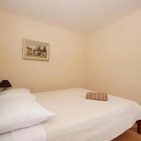Milina - Two Bedroom With Terrace And Sea View Apartment